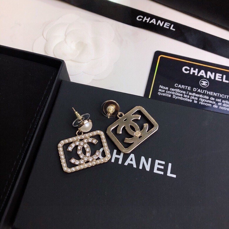 Ch**el earrings